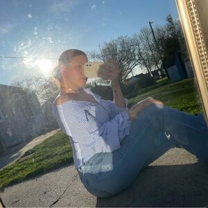 Women’s off the shoulder button up